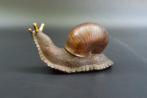 銅雕藝術品為什么會生銹？